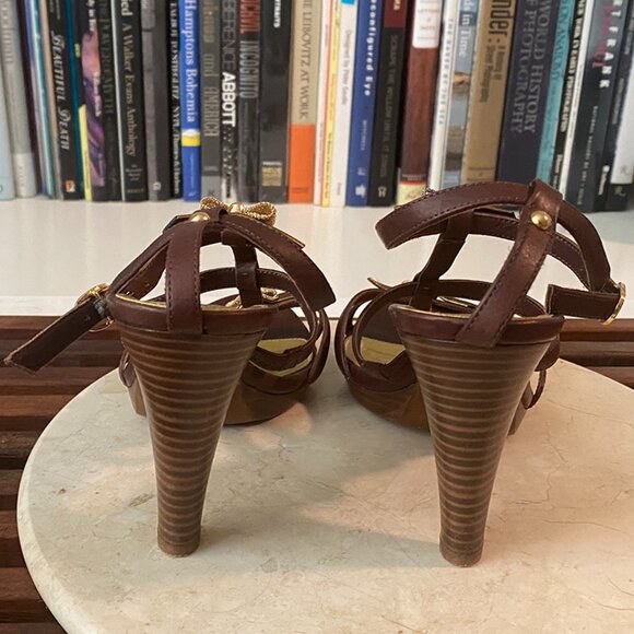 J. Crew T strap leather wooden stacked heel dress shoes with gold bows size 8 - Picture 5 of 6